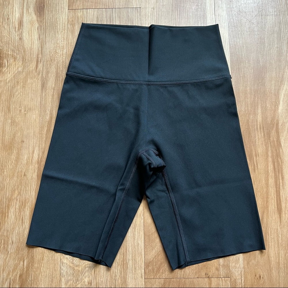 Aerie - 8” Biker Short - M - Black